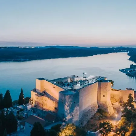 Secret Life דירה *