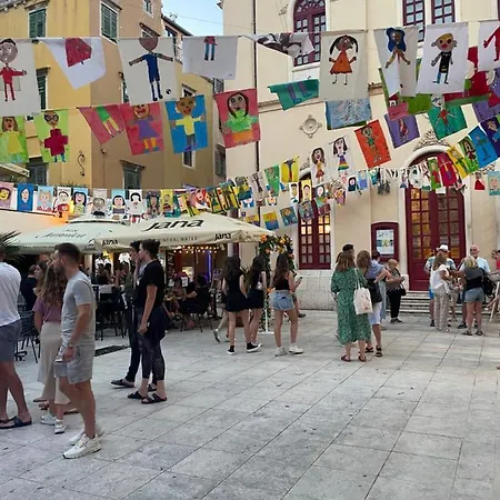 Secret Life דירה