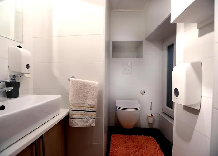 아파트 Secret Life 시베니크